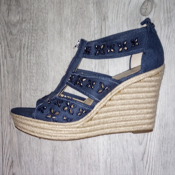 EUC Michael Kors 'Damita' Espadrille Wedges - Picture 4 of 8